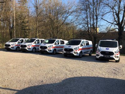 Sieť AGEL SK zakúpila 23 vozidiel pre dopravnú zdravotnú službu Pacientom bude slúžiť 18 nových sanitiek